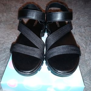 Women's sandals size 8